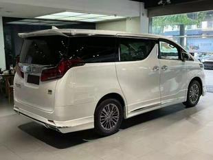 易八出行分享商务租车,单位的明智之选