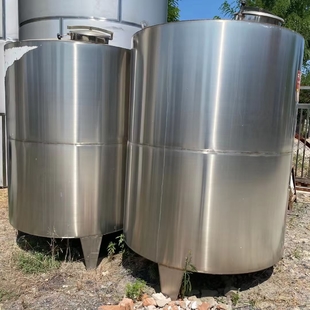 食品储罐：防腐蚀、耐高温，适用于多种环境