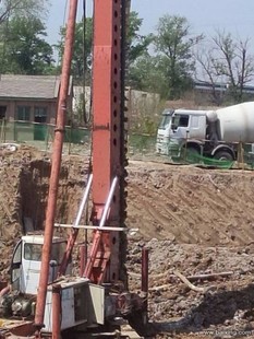 北京打桩公司 旋挖桩 桥梁桩 楼房桩 基础桩 护坡桩 钢板桩