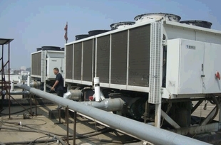 上海专业回收中央空调，回收风冷模块空调机组，水冷螺杆空调机组