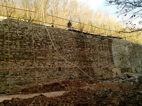 北京基坑支护加固山体护坡钢板桩施工喷锚支护加固