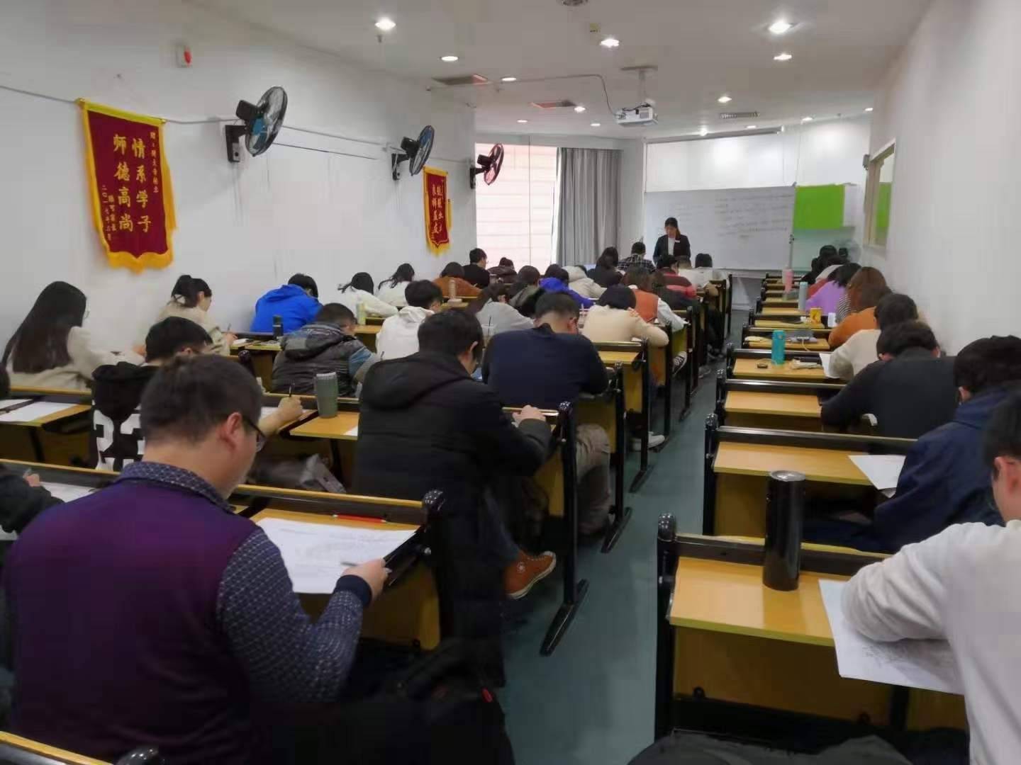 ​南京晓庄学院五年制专转本考试招生专业有哪些？考试难度如何？