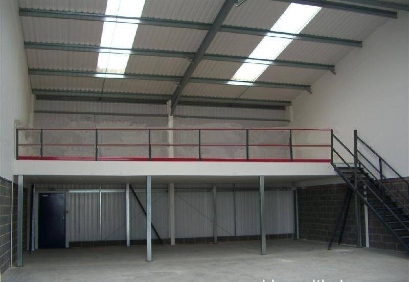 2025-12-02厂房改造扩建钢结构隔层，室内阁楼二层搭建底商加层