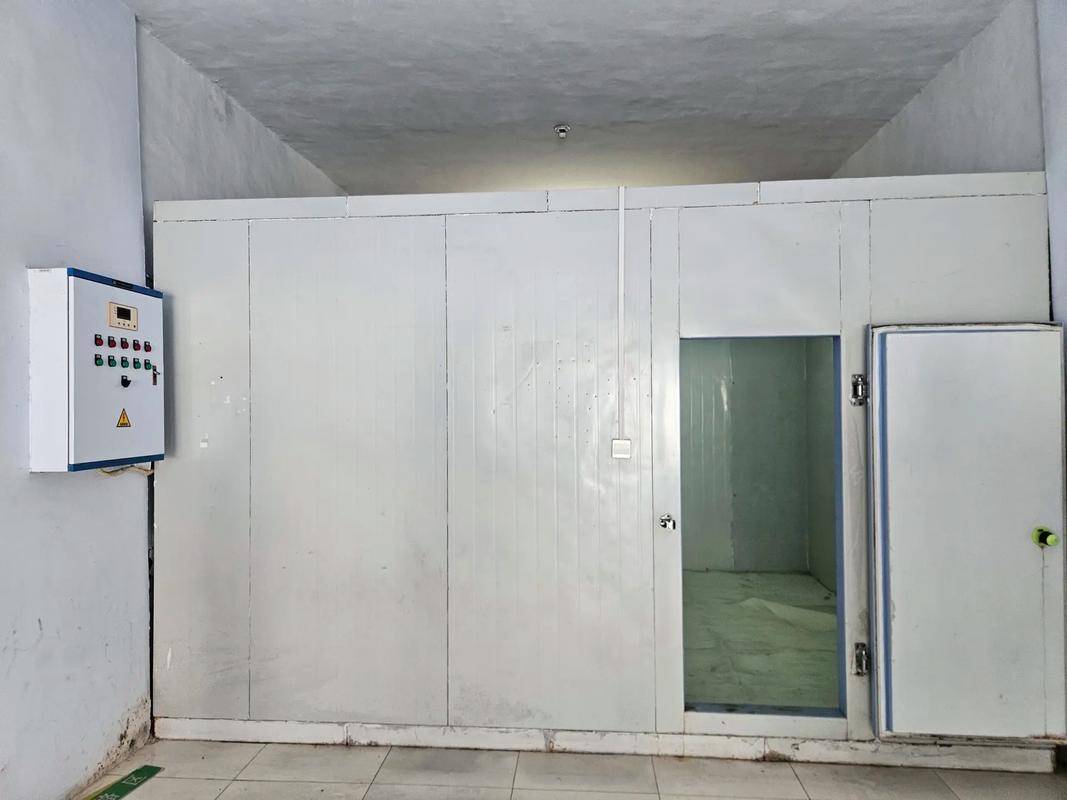 2026-02-02北京回收冷库二手冷库冷库板上门拆除回收旧冷库板