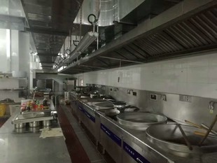 专业回收酒店厨房设备电器 全场上门收购